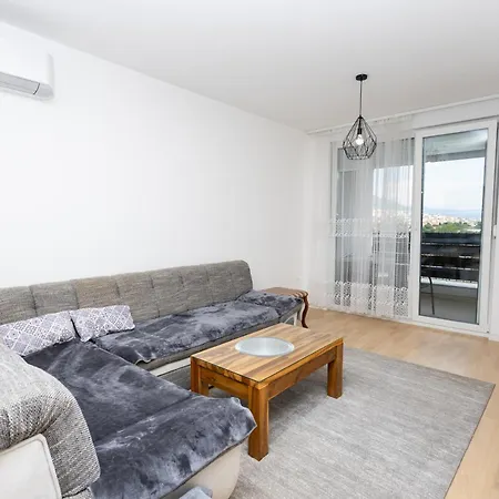Emyn - With Garage Parking Appartement